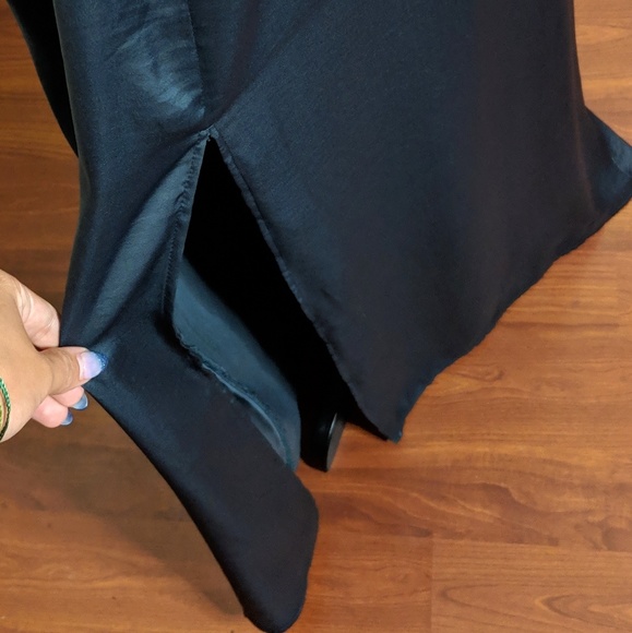 Cutout Maxi Dress - Picture 5 of 6